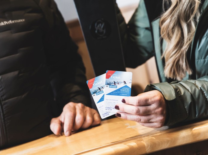 Skipass an der Rezeption im Montanara erhältlich