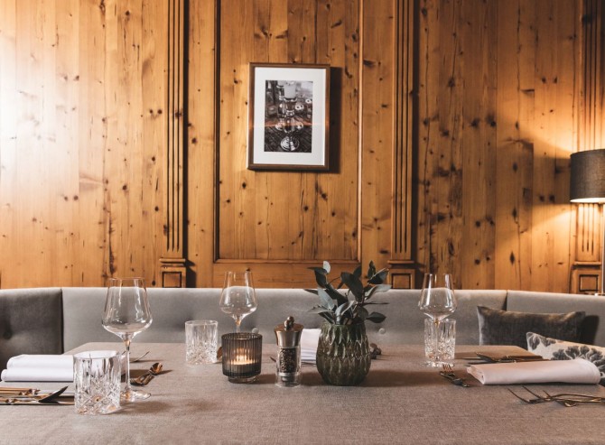 Gedeckter Tisch im Restaurant Montanara