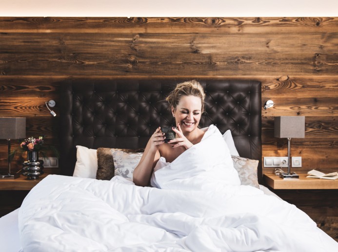 Gemütlich schlafen im Zimmer im Hotel Montanara