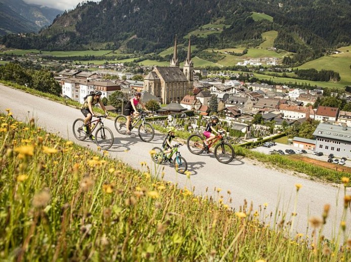 Familienradtour im Sommer © Salzburger Sportwelt